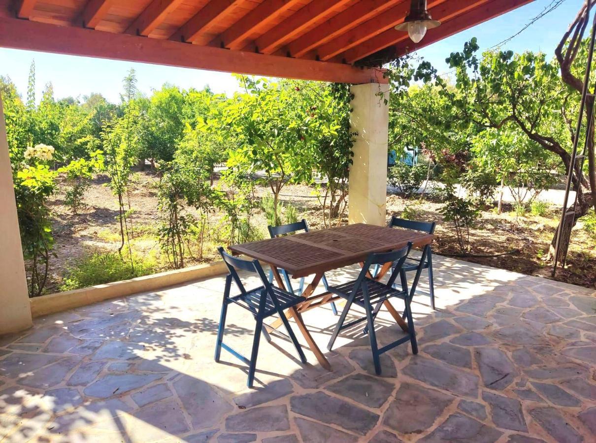 アファンドウ Lianas Garden Houseヴィラ エクステリア 写真