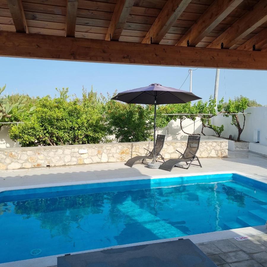 アファンドウ Lianas Garden Houseヴィラ エクステリア 写真